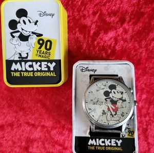 Officially licensed Disney watch